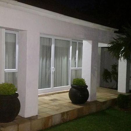 Ballina Ga-El Guesthouse Port Elizabeth Bagian luar foto