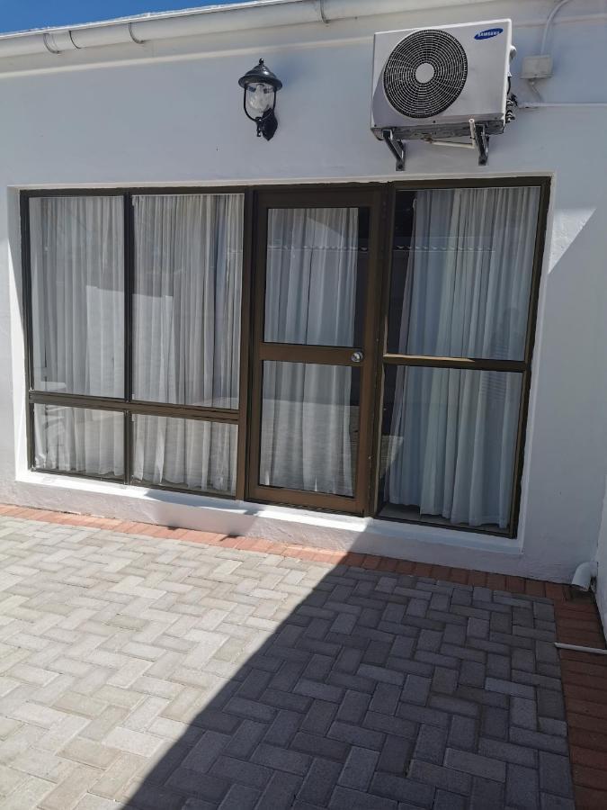 Ballina Ga-El Guesthouse Port Elizabeth Bagian luar foto
