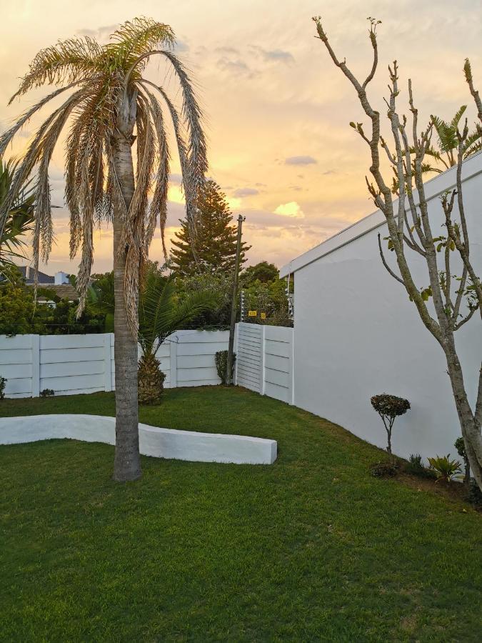 Ballina Ga-El Guesthouse Port Elizabeth Bagian luar foto
