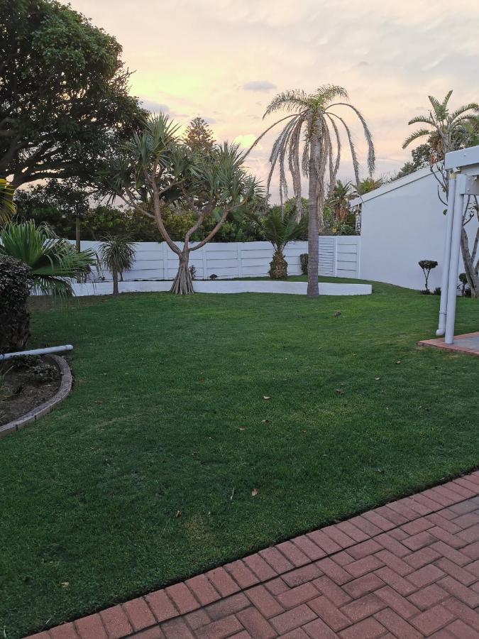 Ballina Ga-El Guesthouse Port Elizabeth Bagian luar foto