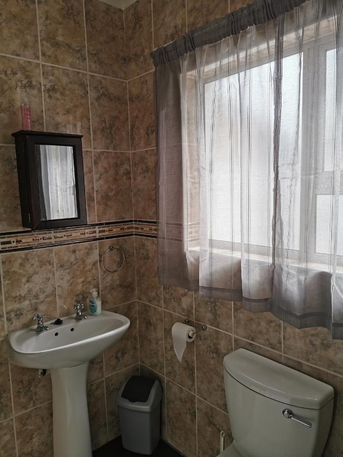 Ballina Ga-El Guesthouse Port Elizabeth Bagian luar foto